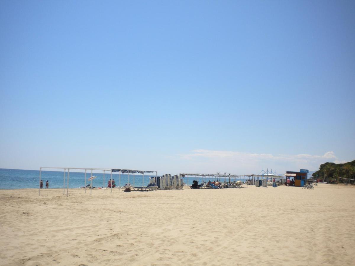 Apartamentos Colibri Cambrils Kültér fotó